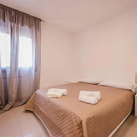 Unico 5, 4 Ospiti, Parcheggio Gratis, 10 Minuti Da Apartmán *