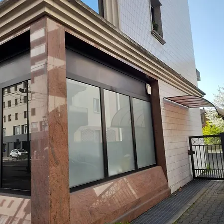Unico 5, 4 Ospiti, Parcheggio Gratis, 10 Minuti Da Appartement Venetië