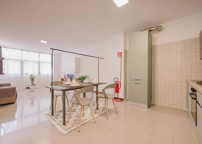4 Ospiti, Parcheggio Gratis, 10 Minuti Da Apartman *